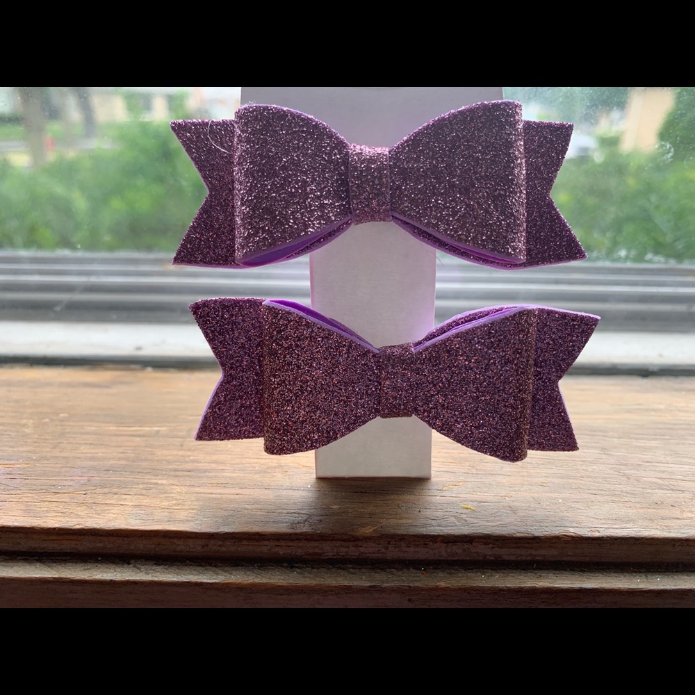 Pair of glamour pink hair bows